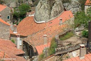 Montsanto. Qué ver en Portugal en una semana. Las ciudades más bonitas que visitar