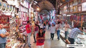De compras en el Gran Bazar de Estambul