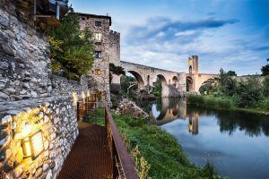 Puente de Besalú. Qué ver en Figueres
