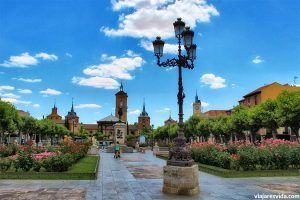Qué ver en Alcalá de Henares. Plaza de Cervantes en Alcalá de Henares