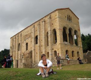Lorena en Santa María del Naranco. El más bello ejemplo de arquitectura que ver en Asturias