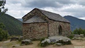 Ermita de Sant Quirc de Durro. La Vall de Boí, Parc Nacional d'Aigüestortes y Estany de Sant Maurici