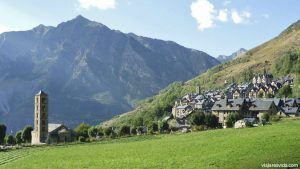 Panorámica de Taüll. Qué hacer, qué ver y hoteles en La Vall de Boí, Parc Nacional d'Aigüestortes i Estany de Sant Maurici
