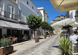 Calle Sancho IV el Bravo (o La Calzada) en Tarifa