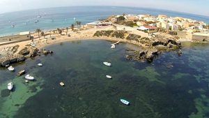 La Caleta, junto al muelle de Tabarca