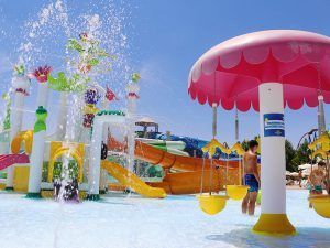 Atracción ¡Todos al agua! del Parque Warner Beach