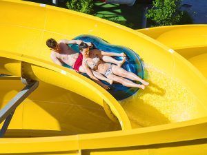 Wonder Woman: Salto al Paraíso. Atracciones de agua del Parque Warner Beach
