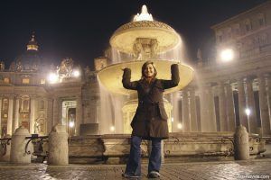 Fuente de la Plaza de San Pedro del Vaticano