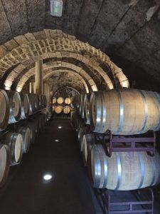 Interior de las bodegas de Fermoselle en Arribes del Duero