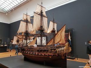 Qué ver en Ámsterdam en 3 días. Maqueta de barco en el Rijksmuseum