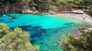 Playa de Aiguablava en el Camí de Ronda