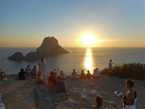 Puesta de sol desde el mirador de la isla de Es Vedrà
