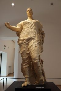 Aquí os mostramos la Dea di Morgantina. La estatua de diosa griega que nos ha maravillado.