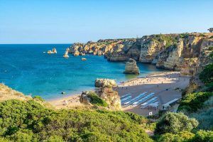 Playa junto al camping de la Albufeira en el Algarve