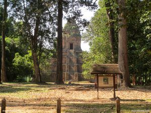 Templo piramidal de Baksei Chamkrong en Angkor (Camboya)