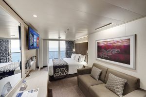 Interior de una habitación en el MSC Euribia