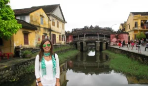 El Puente Cubierto o Puente Japonés en Hoi An