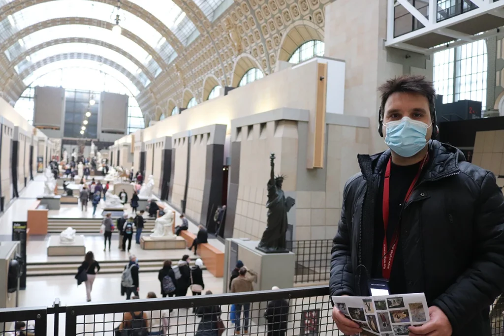 Interior del Museo de Orsay y algunas de sus obras