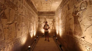 ¿Es seguro viajar a Egipto? te lo cuento desde el interior del templo de Deir el-Medina