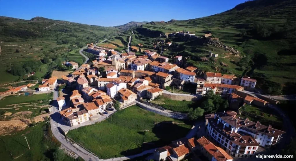 El pueblo más alto de España, Valdelinares.
