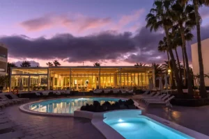 Oasis Lanz Beach Mate. Hotel de lujo con todo incluido en Lanzarote.