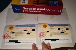 Nuestros documentos de uno de nuestros viajes como mochileros (un mes) en el Sureste asiático