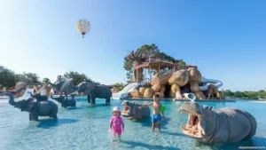 Zona de juegos infantil en camping & resort Sangulí