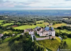 Château de Biron desde el aire