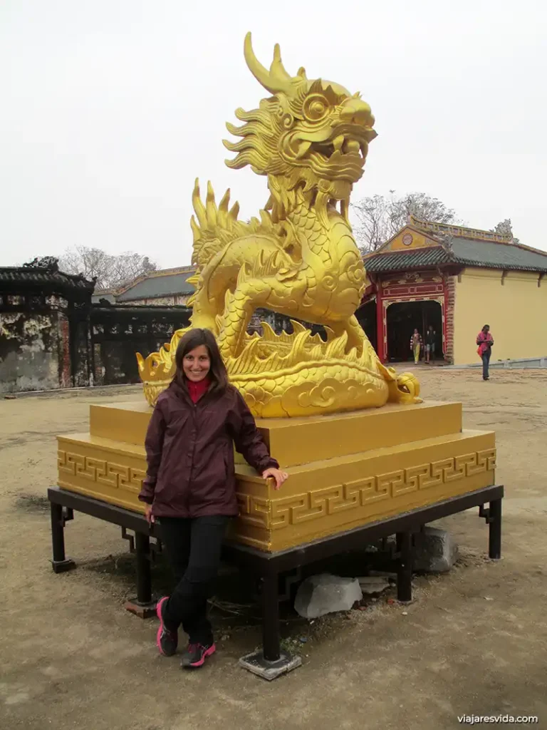 tumba del emperador Khai Dinh en Huế