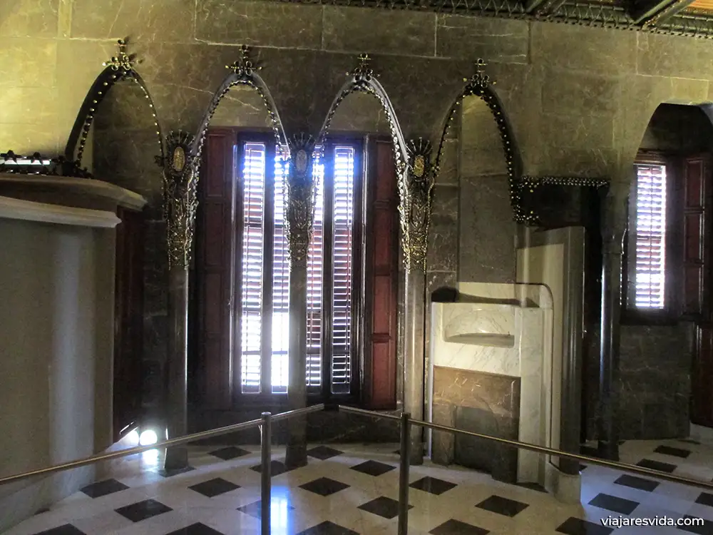 Interior de la habitación de Eusebi Güell